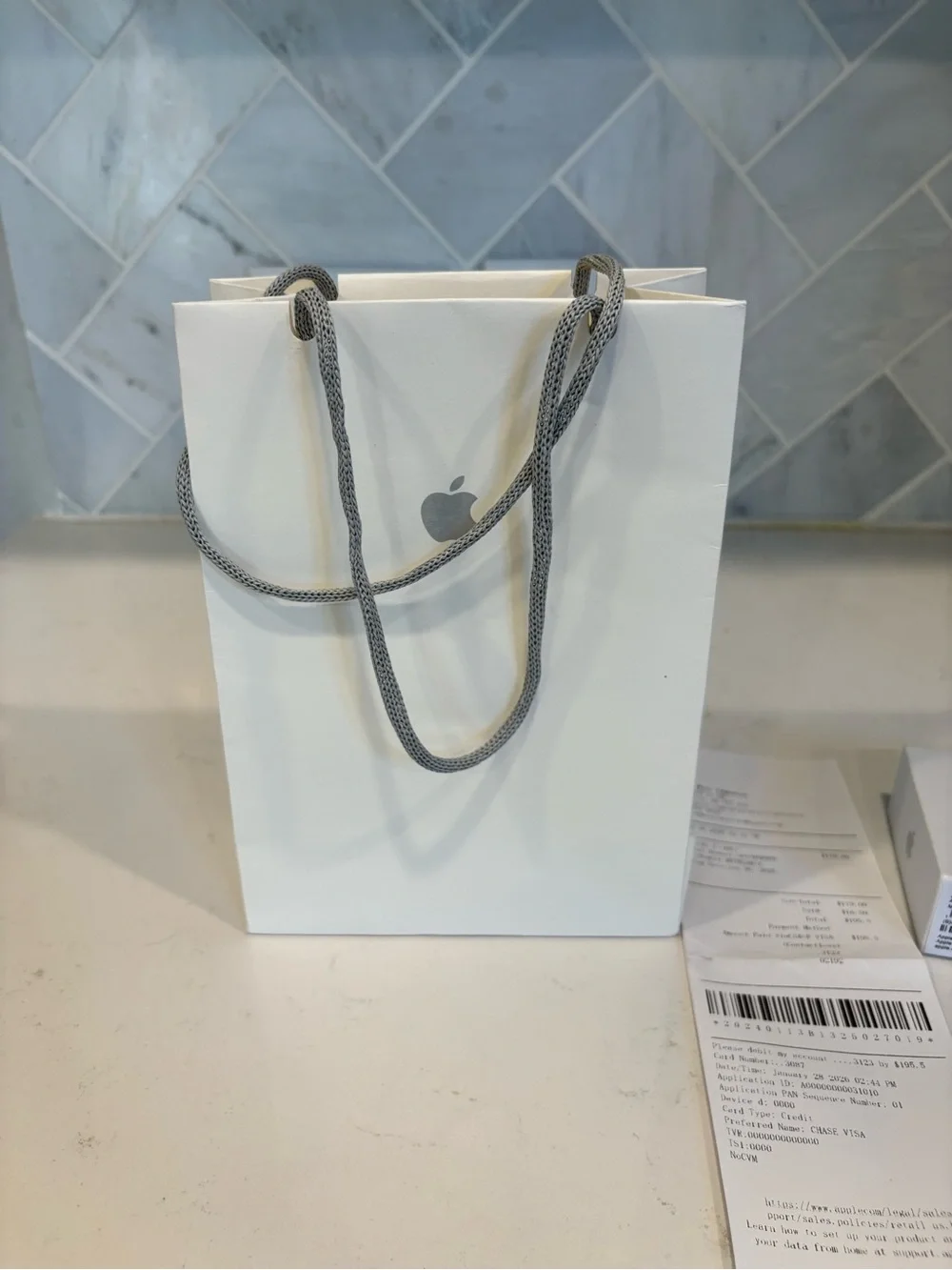 Apple AirPods 4 (ANC) — Model A3057/A3059
